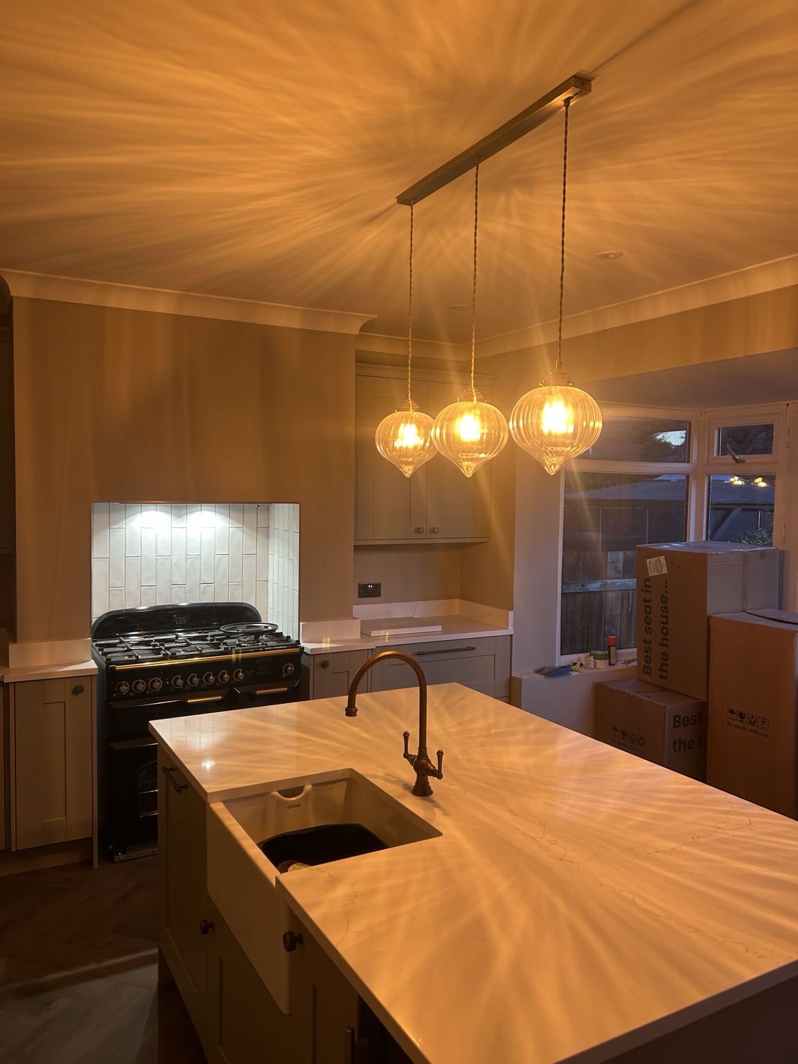 Kitchen pendant feature lighting